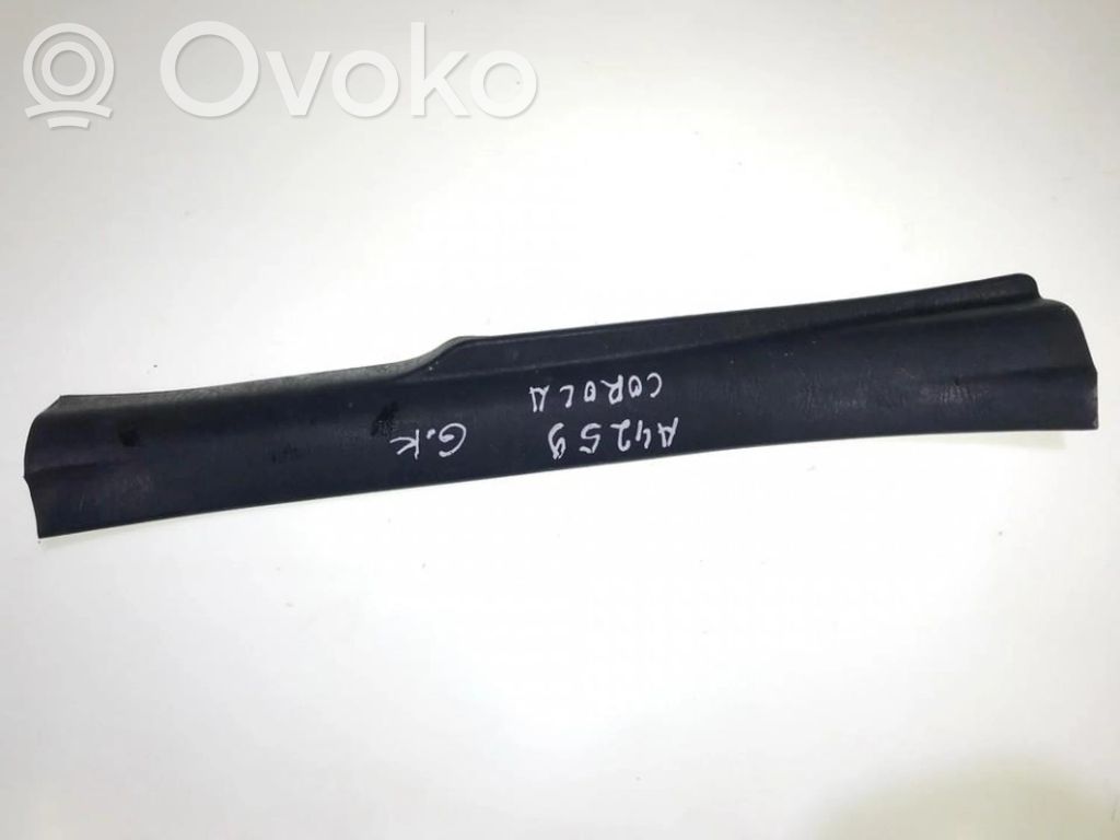 Toyota Corolla E120 E130 Garniture de marche-pieds arrière 