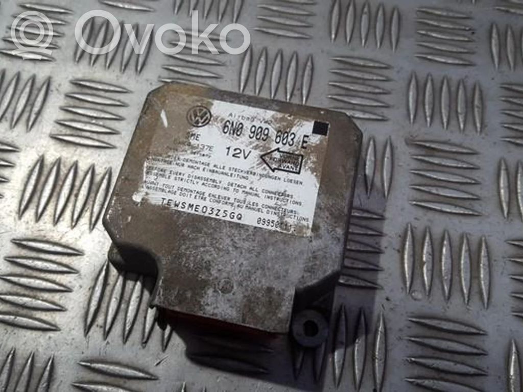 Volkswagen Golf III Unitate/modul de comandă airbaguri 