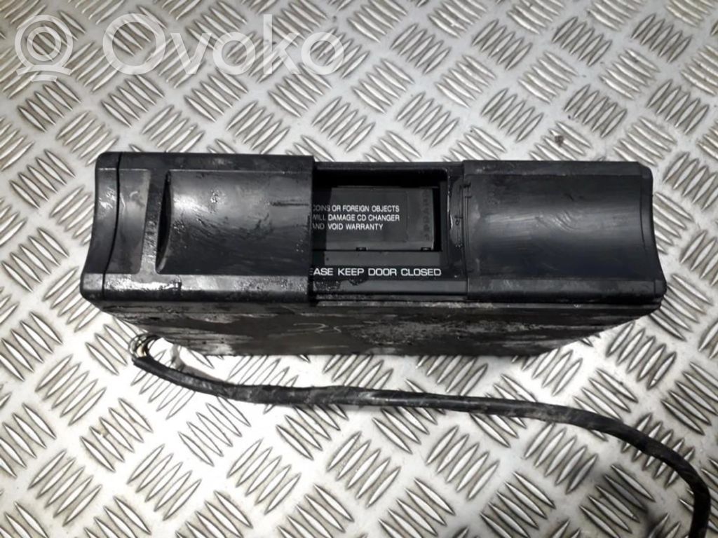 Ford Focus CD/DVD changer 