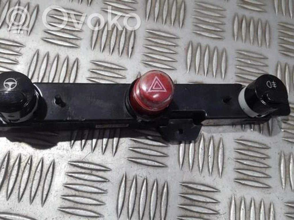 Fiat 500 Interruttore luci di emergenza 