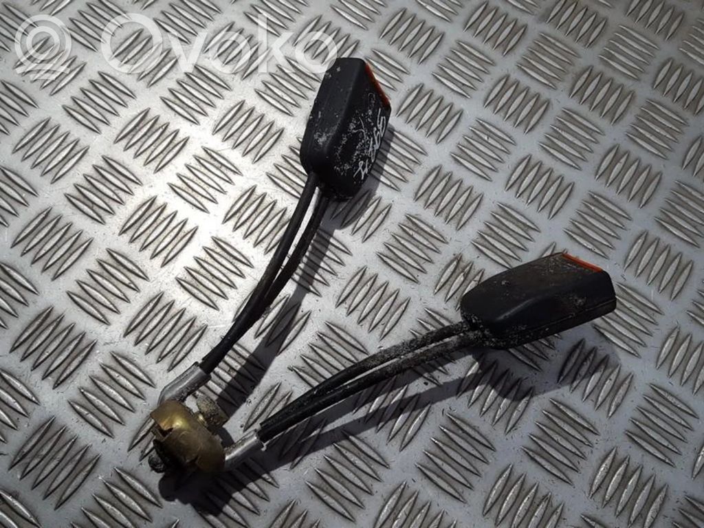 Audi 100 200 5000 C3 Bridă fixare centură de siguranță spate 