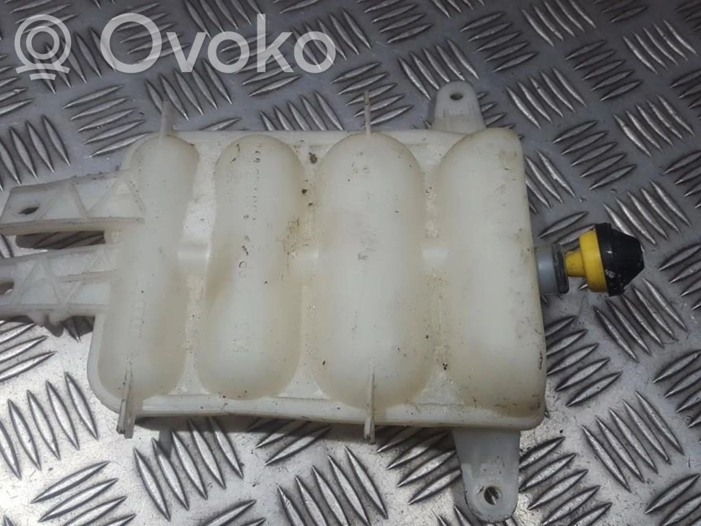 Tyhjiösäiliö   8D0820601,8D0820601