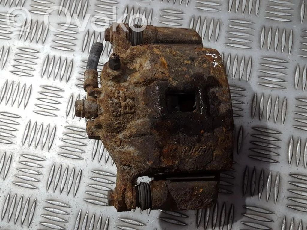 Étrier de frein avant