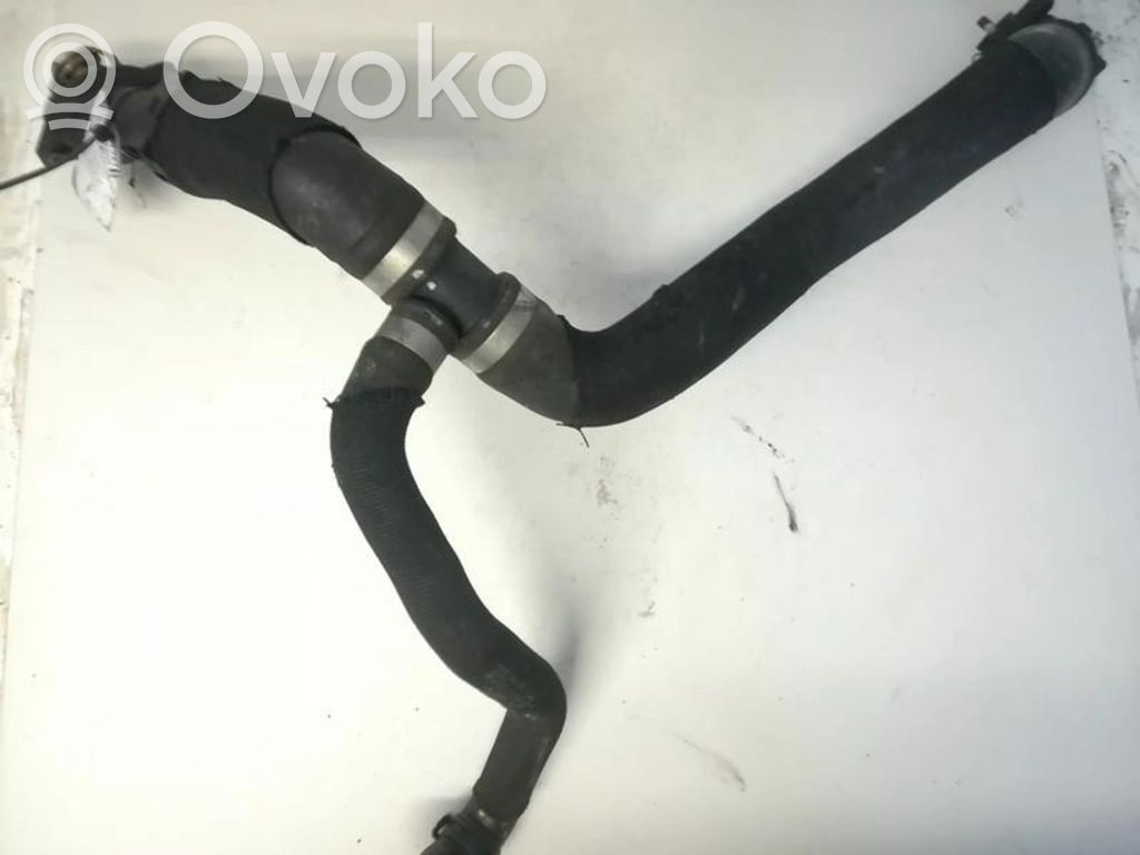 Audi A6 S6 C6 4F Tubo flessibile del liquido di raffreddamento del motore
