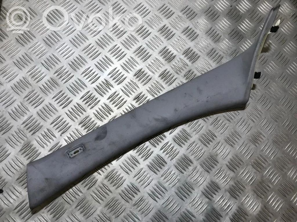 BMW 1 E81 E87 Kita salono detalė 