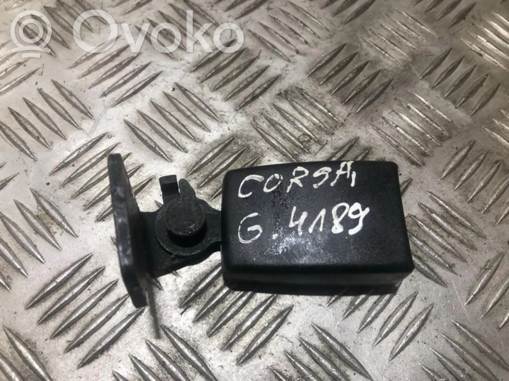 Opel Corsa D Klamra tylnego pasa bezpieczeństwa 