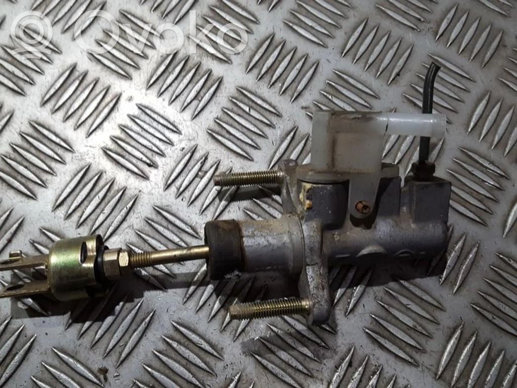 Toyota Corolla Verso E121 Główny cylinder sprzęgła 