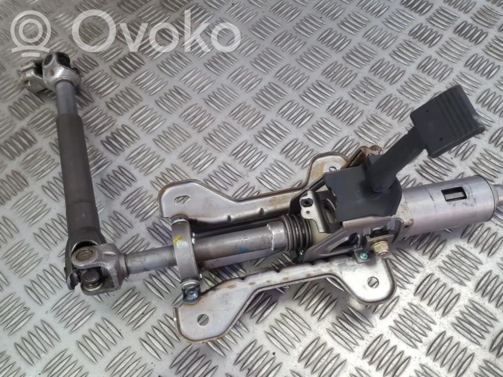 Mazda 2 Vairo rato ašis 