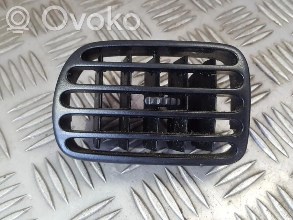 Renault Scenic I Rejilla de ventilación central del panel 