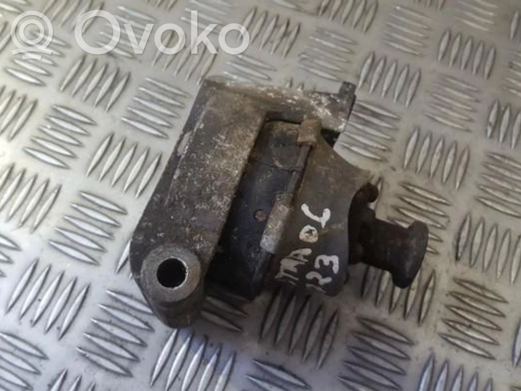Opel Astra H Supporto di montaggio del motore 