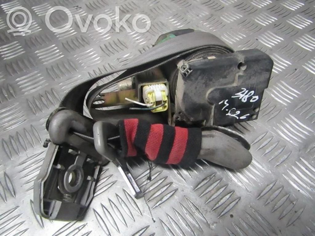 Mazda 626 Cinturón delantero 