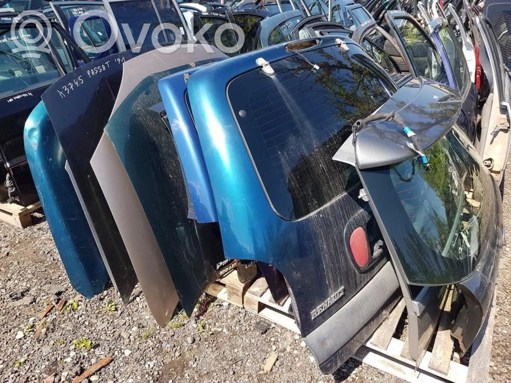 Dzinēja pārsegs (vāks)   RUDAS,RUDAS