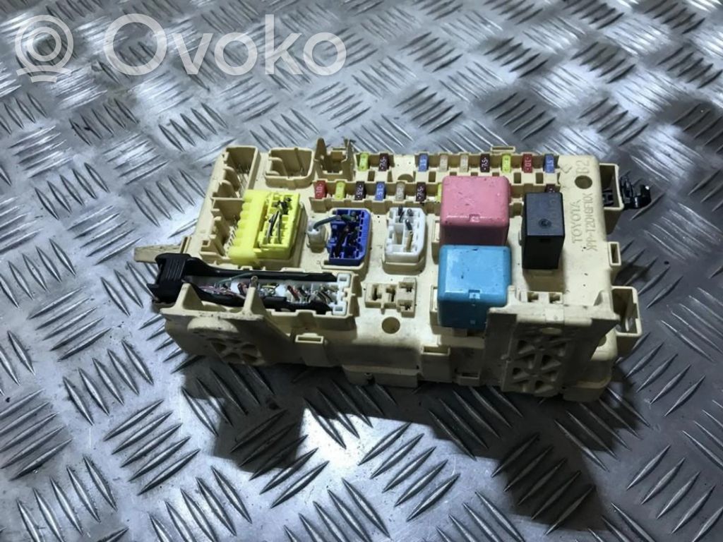 Toyota Avensis T250 Set cutie siguranțe 