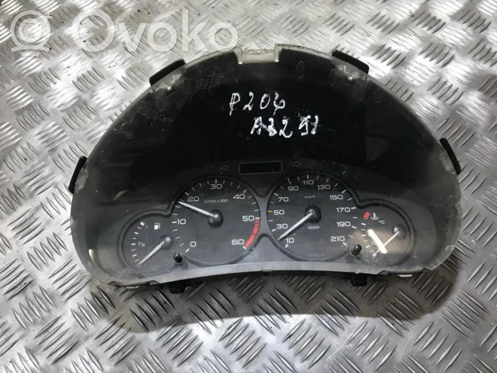 Peugeot 206 Nopeusmittari (mittaristo) 