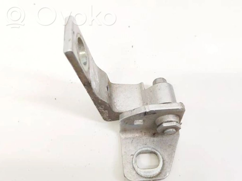 Ford Focus Bisagra inferior de la puerta trasera