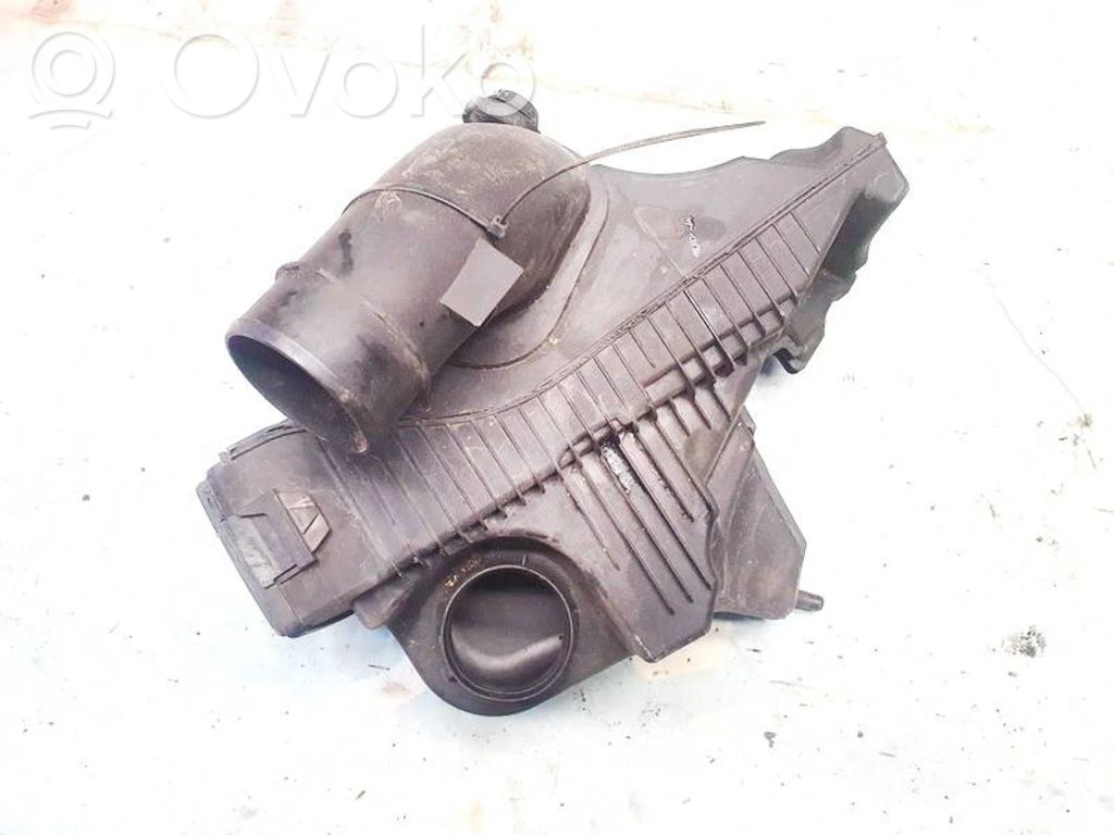 Air filter box   8200398989,H8200215806,8200398989,H8200215806