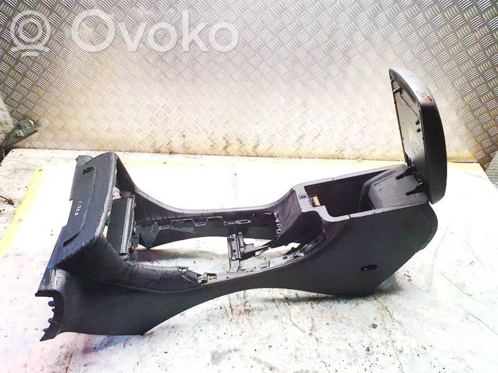 Armrest   99604435401,99604435401,81230112,99604435401,99604435401