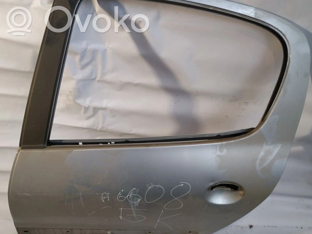 Peugeot 206 Puerta trasera