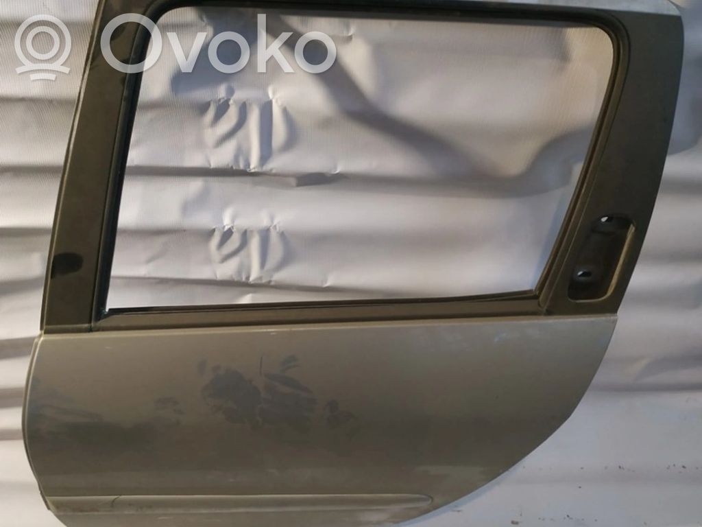 Peugeot 206 Puerta trasera 
