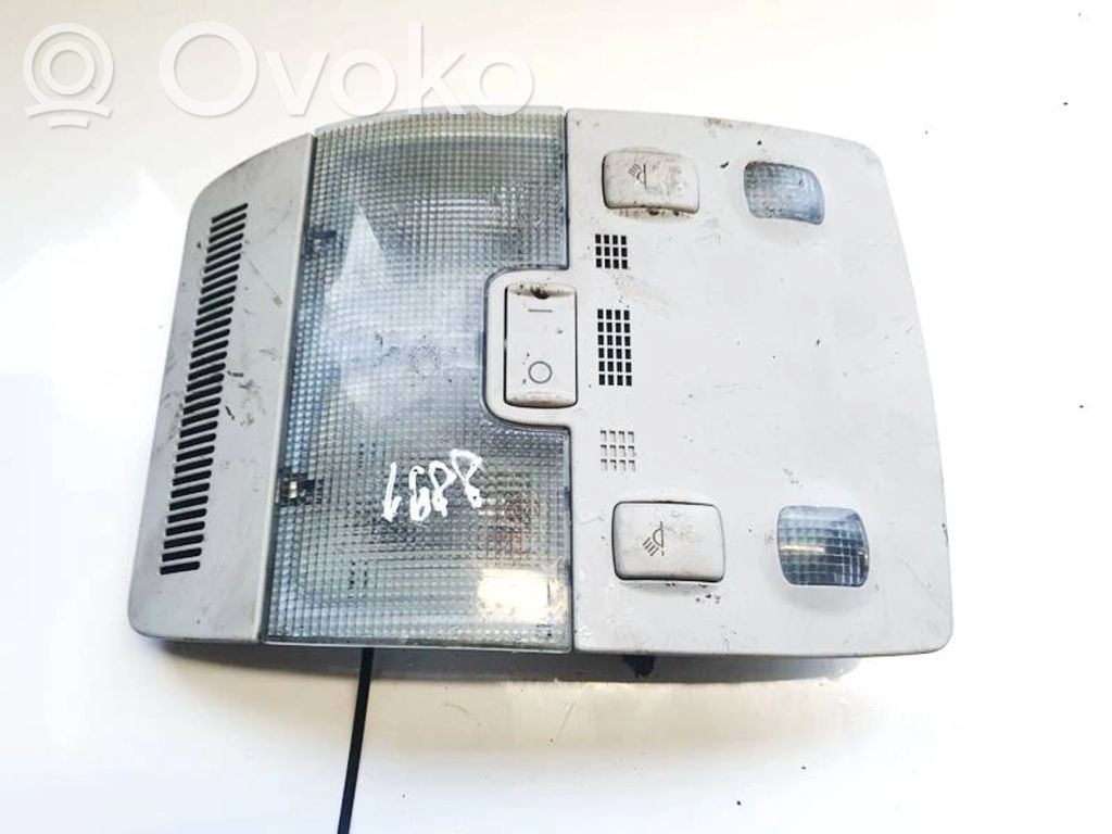 Éclairage lumière plafonnier avant   8E0947565,8E0947565