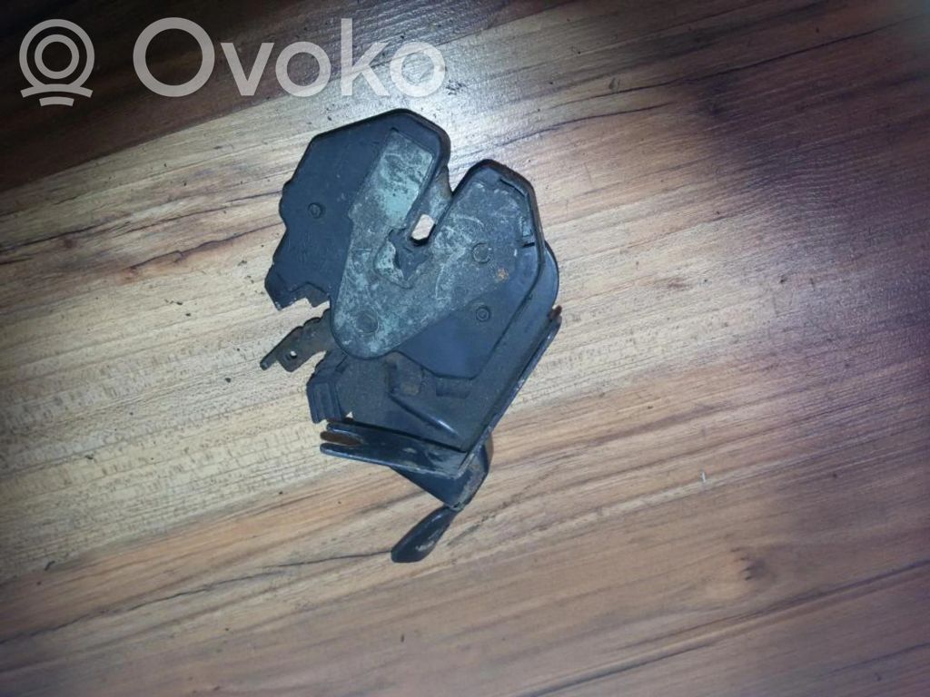 Volvo S70  V70  V70 XC Încuietoare capotă 