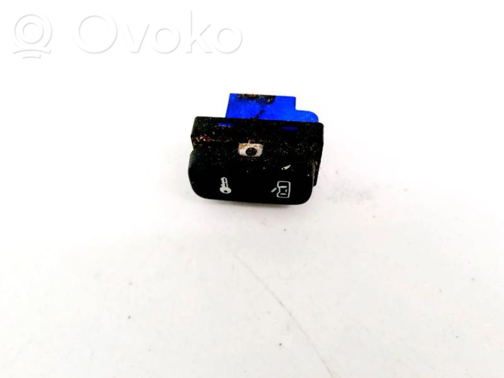 Skoda Octavia Mk2 (1Z) Buton comutator închidere centralizată