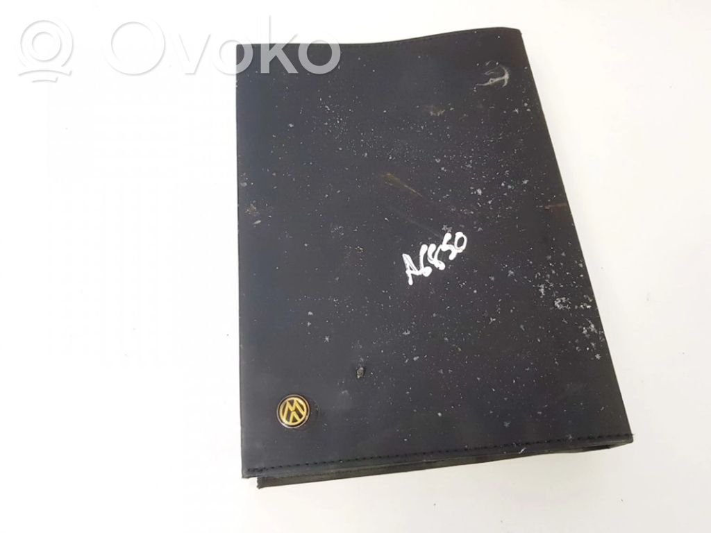 Volkswagen Golf IV Carte/manual proprietar cu istoric service 