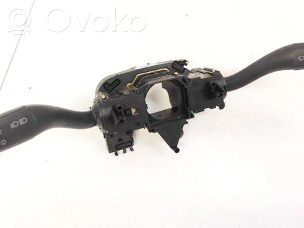 Audi A4 S4 B6 8E 8H Bloc semnalizator și ștergător parbriz