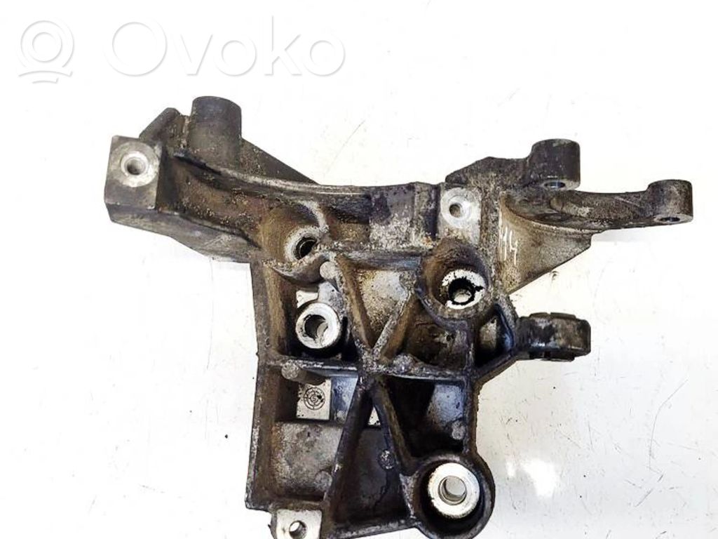 Audi Q7 4L Supporto di montaggio del motore (usato)