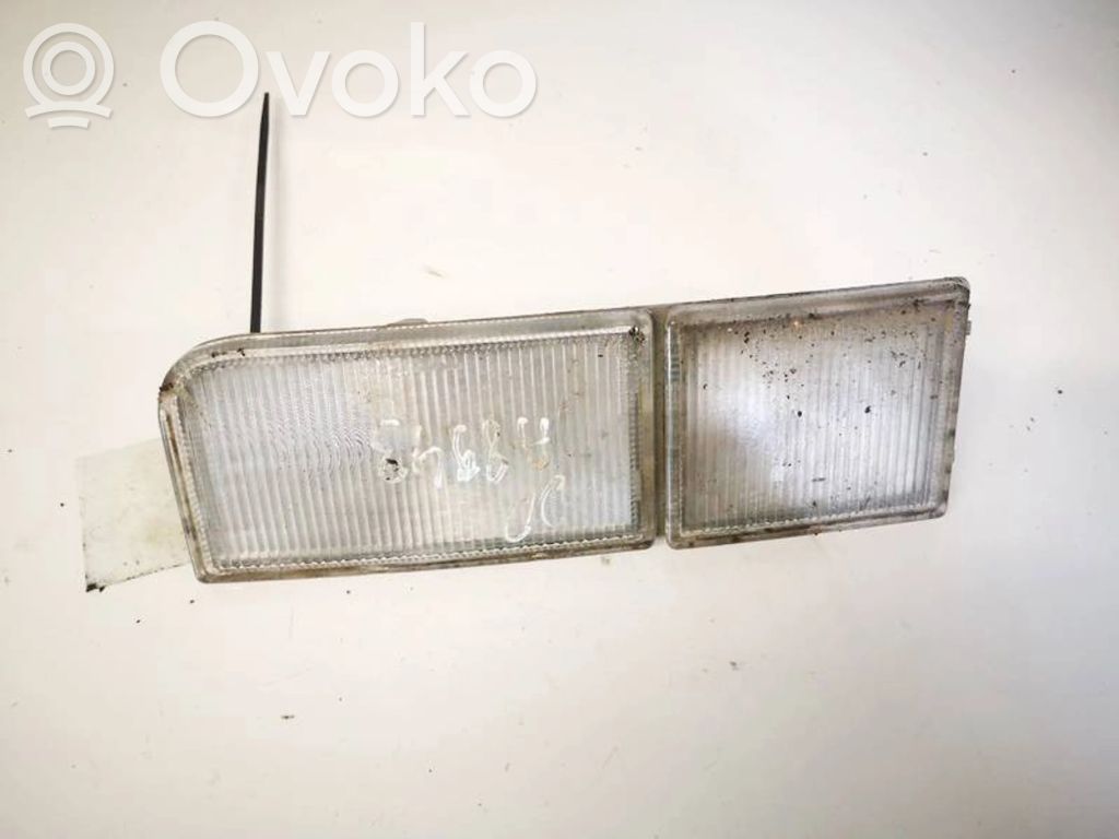 Volkswagen PASSAT B4 Reflector delantero 