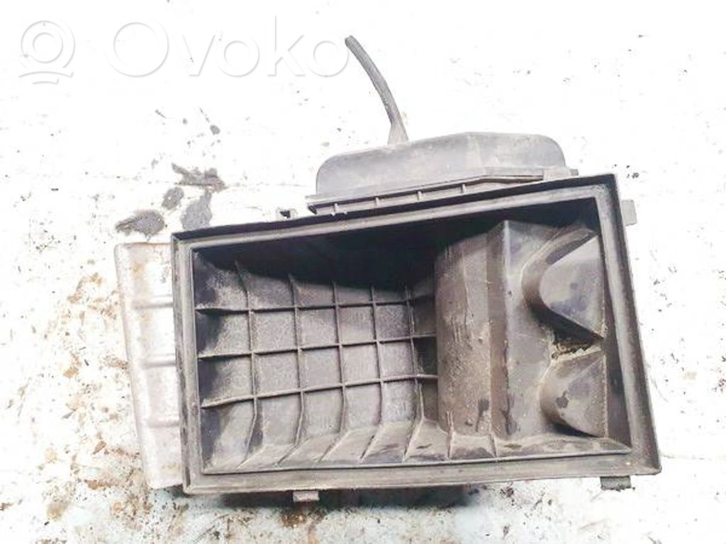 Audi A6 S6 C4 4A Cutie filtru aer 