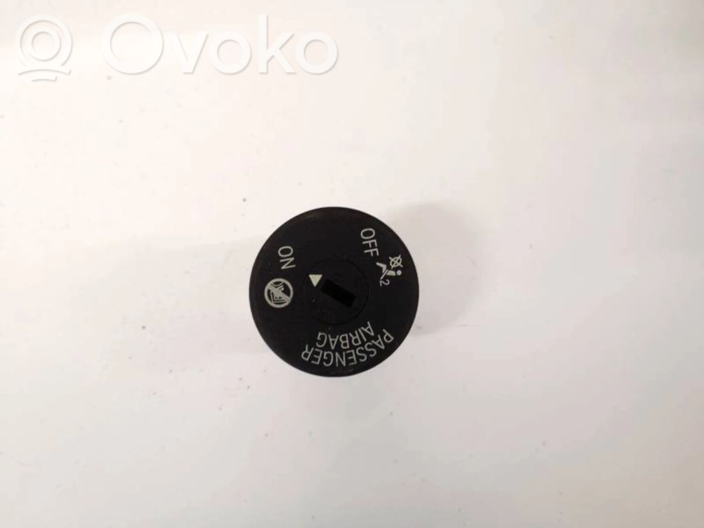 BMW 3 F30 F35 F31 Comutator pornit/oprit airbag pasager 