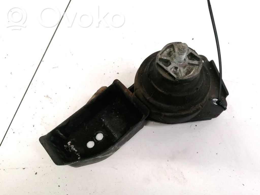 Ford Galaxy Engine mount bracket 