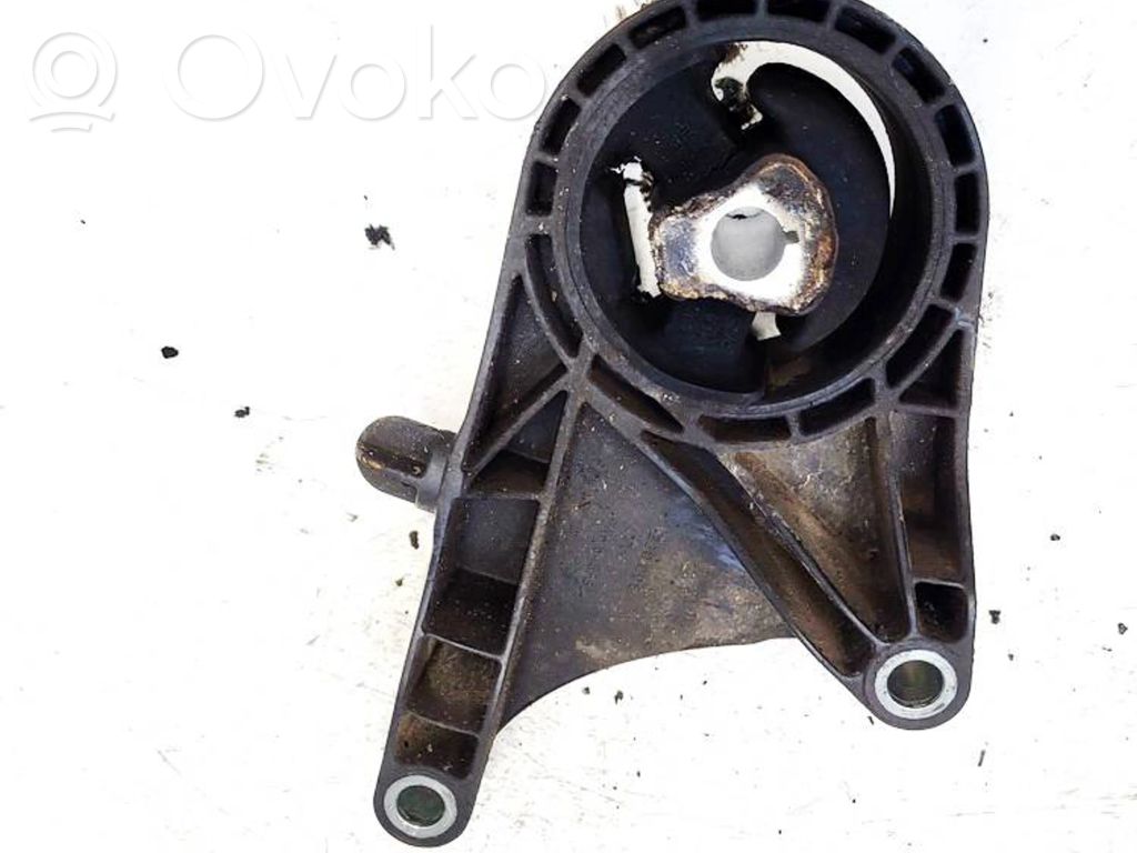 Opel Insignia A Engine mount bracket 