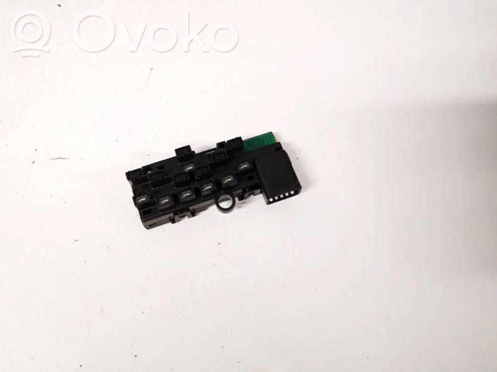 Volkswagen PASSAT B6 Uchwyt / Rączka regulacji kierownicy 