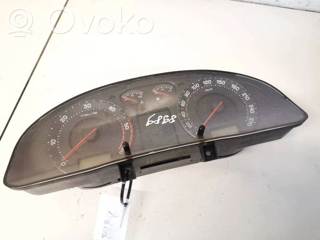 Skoda Superb B5 (3U) Vitezometru (grup de instrumente)