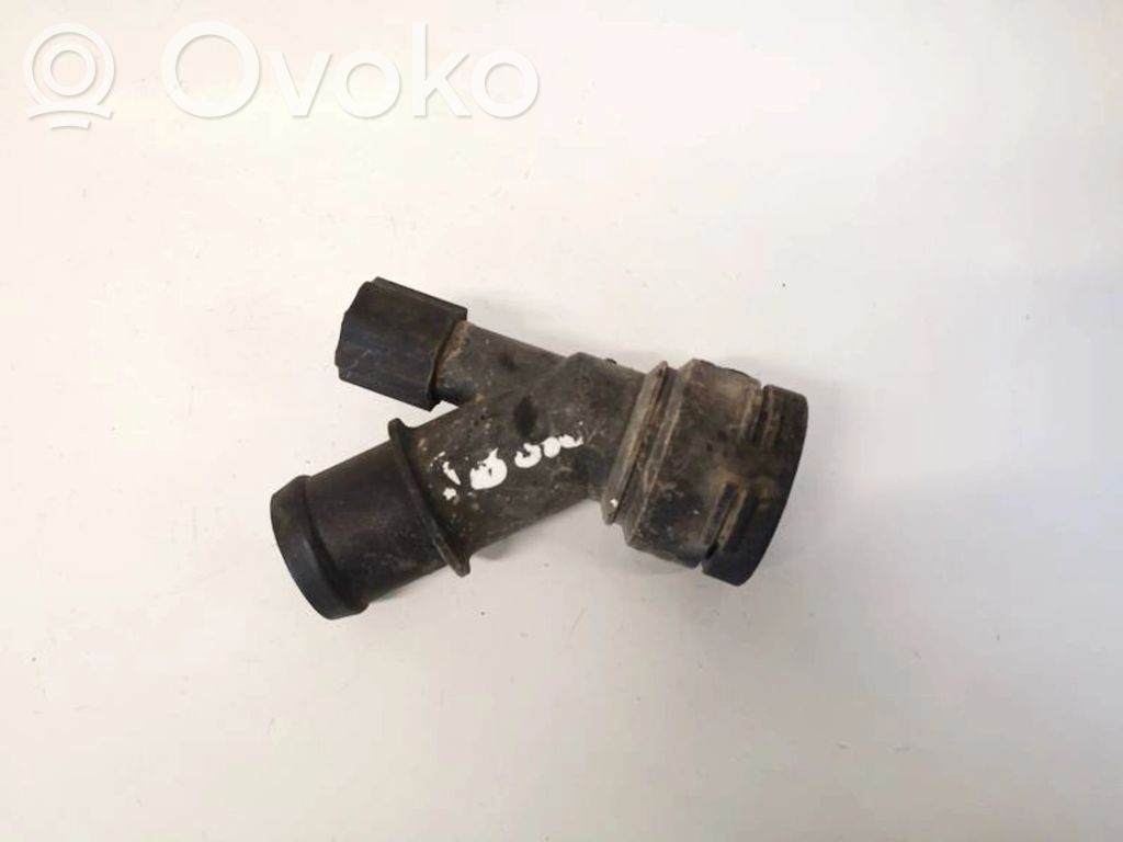 Skoda Octavia Mk1 (1U) Tuyau de liquide de refroidissement moteur