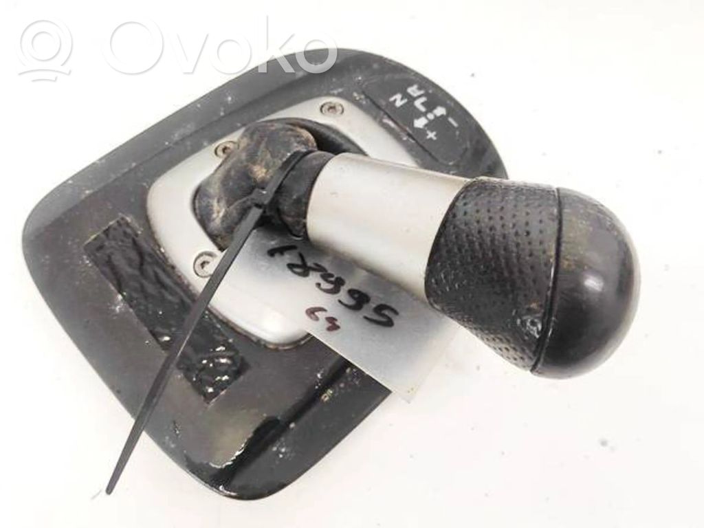 Alfa Romeo 147 Rivestimento in pelle/manopola della leva del cambio 