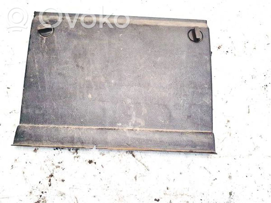 Volkswagen PASSAT B4 Alte piese de interior 