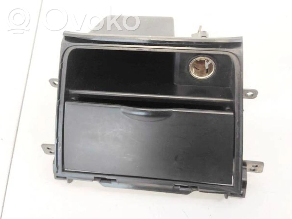 Suzuki SX4 Handschuhfach 