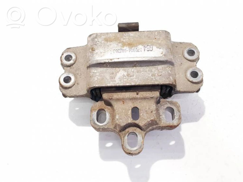 Volkswagen PASSAT B6 Supporto di montaggio del motore 