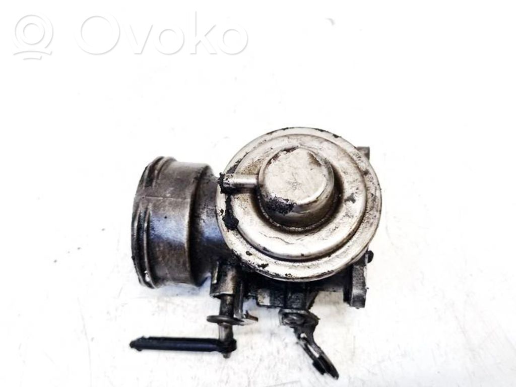 Volkswagen PASSAT B5.5 Valvola a farfalla