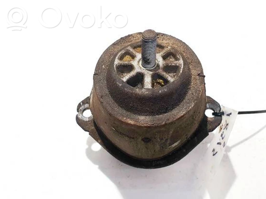 Moottorin kiinnikekorvake   7L8199131A,7L8199131A,7L8199131A,7L8199131A