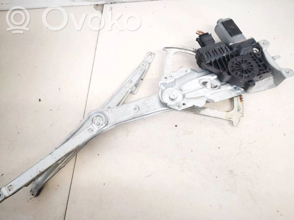 Opel Astra H Regulador con motor de la ventanilla de la puerta corredera 
