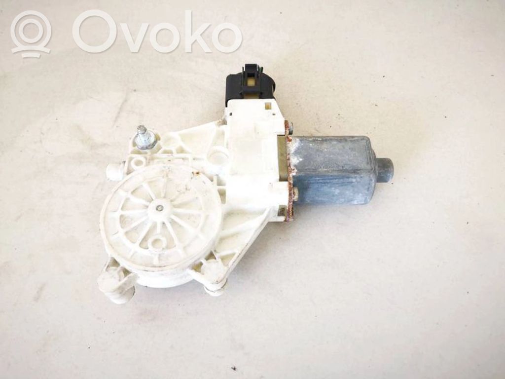 BMW 1 E81 E87 Motor macara geam ușă față 