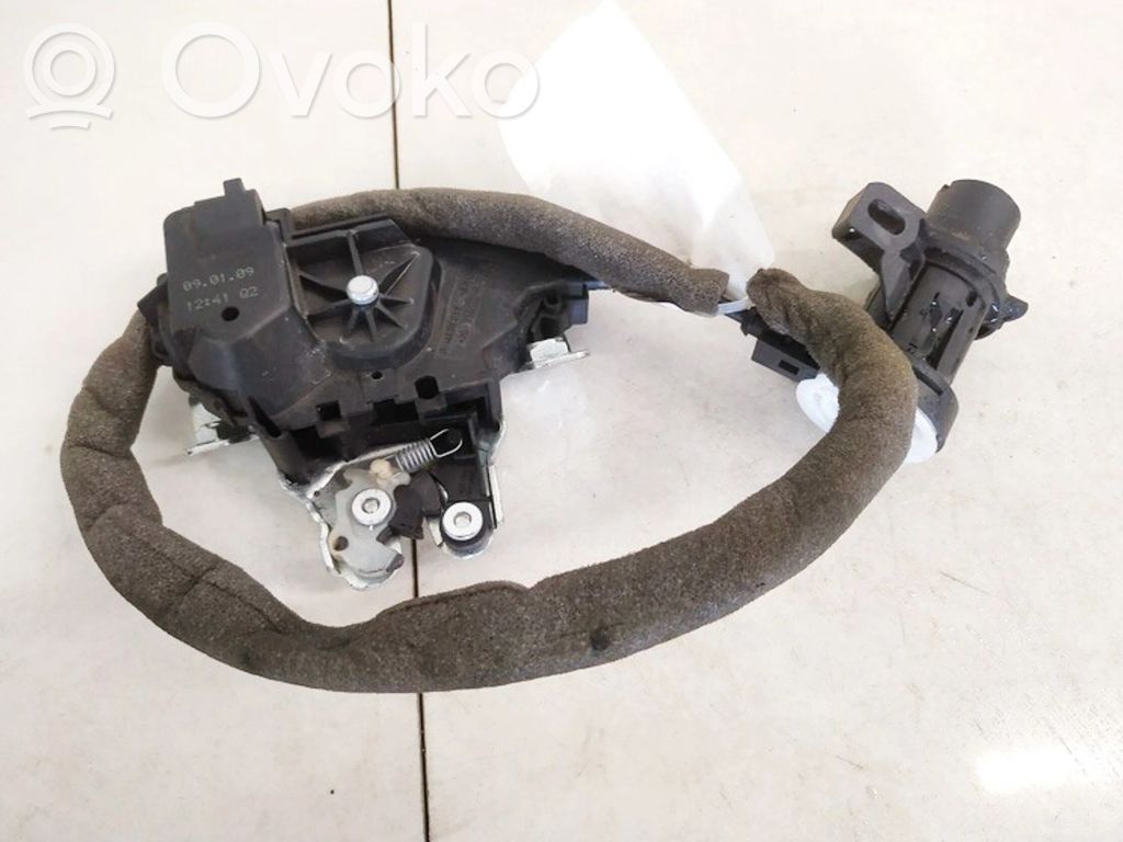 Mercedes-Benz C AMG W204 Blocco/chiusura/serratura del portellone posteriore/bagagliaio