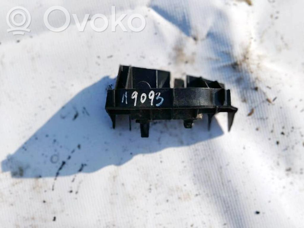 Toyota Corolla E120 E130 Suport montare bară spate 