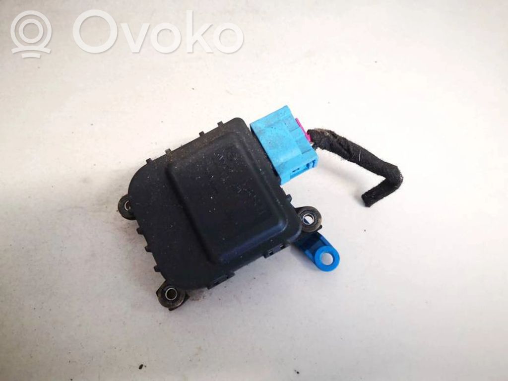 Volkswagen PASSAT B5 Moteur / actionneur de volet de climatisation