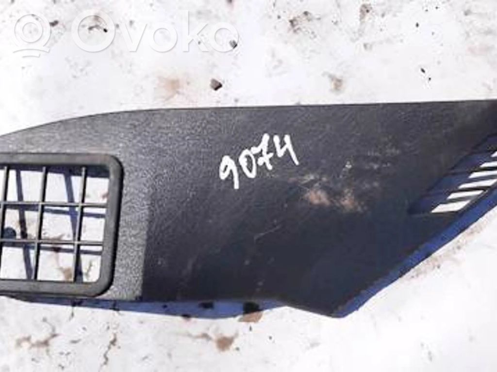Citroen Berlingo Kita salono detalė