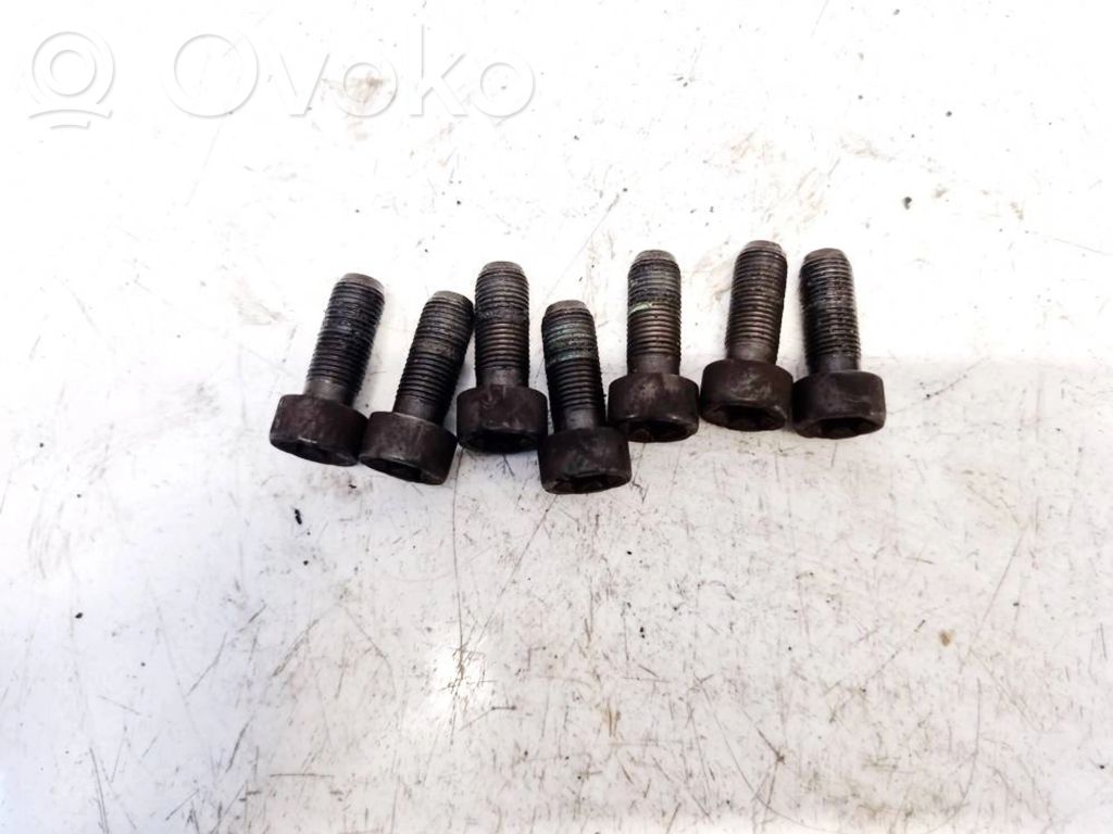 Tuercas/tornillos